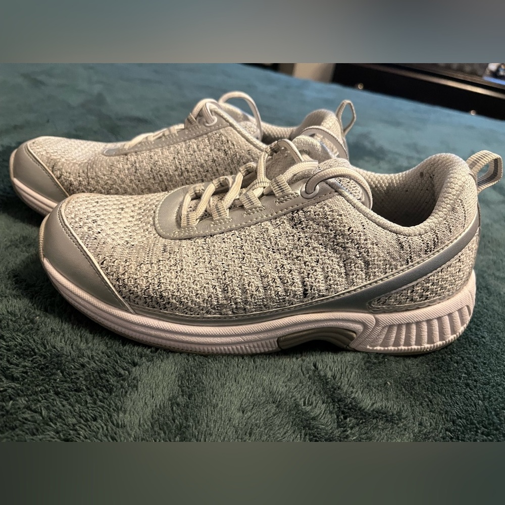 Orthofeet Women’s Sneakers